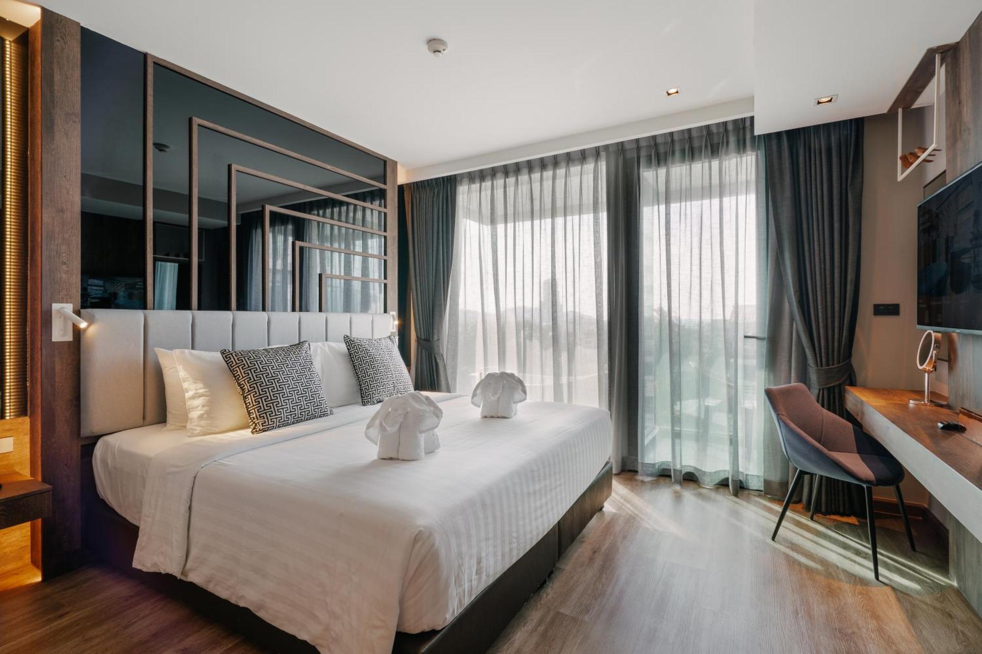 Rak Elegant Hotel Patong Esterno foto
